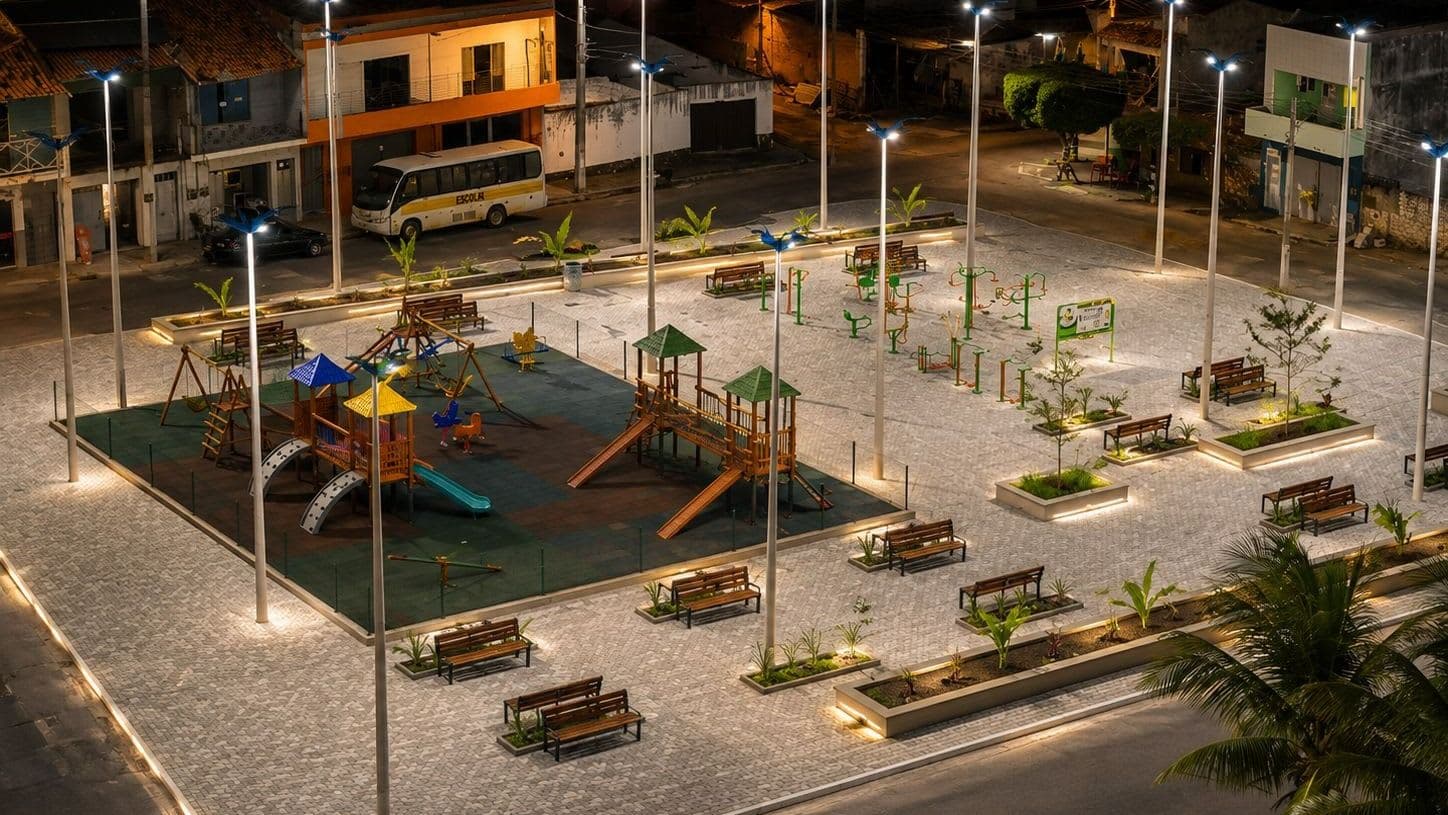 Potengi inaugura praça e amplia frota de veículos para fortalecer serviços públicos