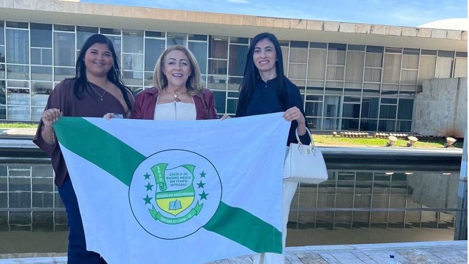 Escola Adrião é a única do Ceará contemplada pelo projeto Ensino Médio Noturno Mais e tem experiência reconhecida pelo MEC
