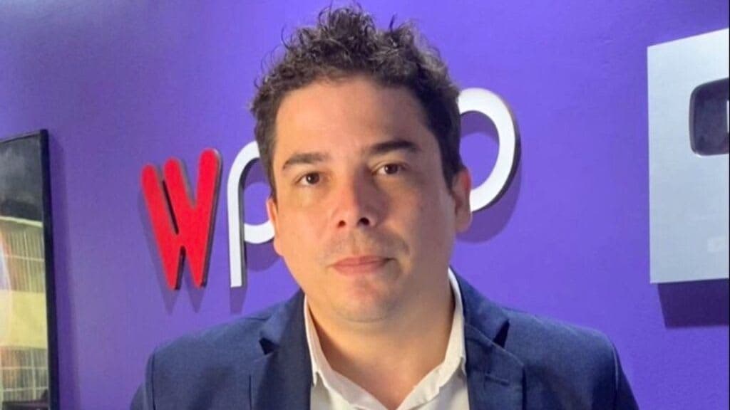 Poosting: cearense “fura a bolha” e cria rede social diferenciada