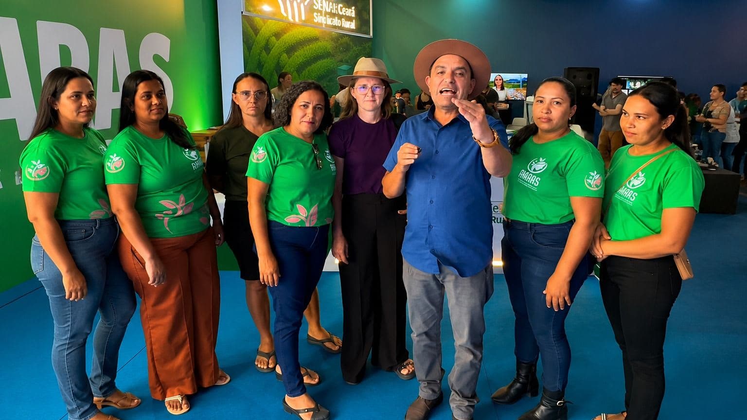 Pedro Lobo acompanha comitiva de Assaré durante visita à ExpoCrato 2026