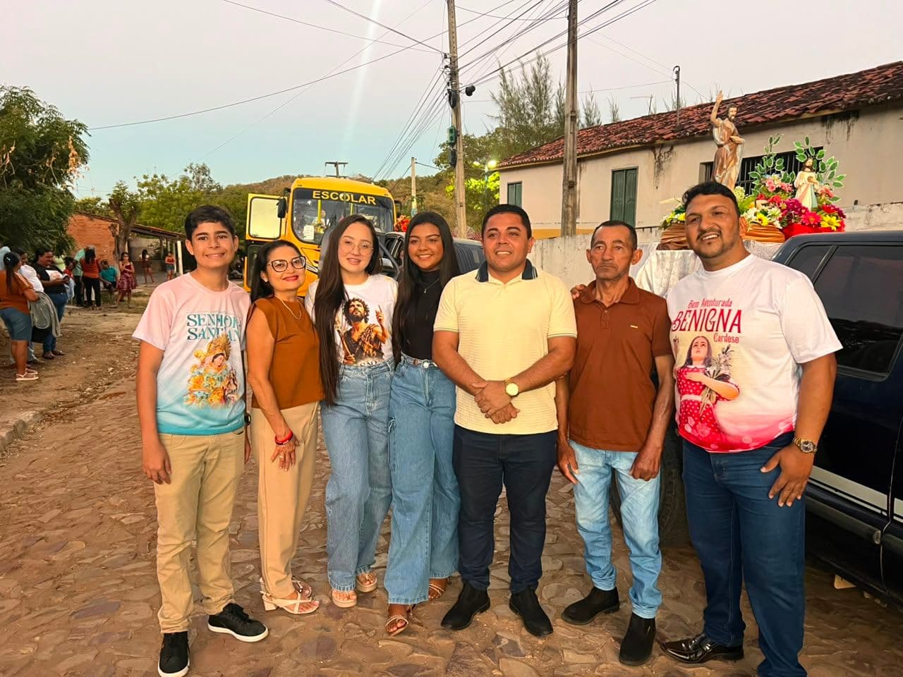Vereador Maciel Chapa Quente participa de novena em Santana do Cariri