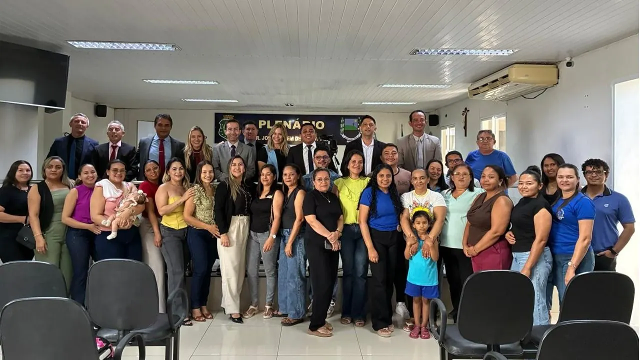 Câmara de Santana aprova reajuste para gestores escolares